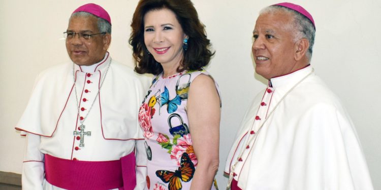 Damas de Apoyo al Arzobispo de Santo Domingo