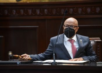 Alfredo Pacheco: “Prefiero sufrir callado y no estar como estaba antes en la oposición”.