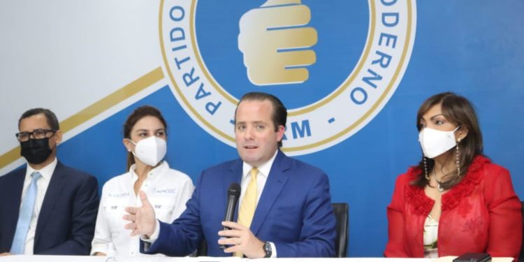 PRM da plazo hasta el 29 de noviembre para recibir propuestas de reforma estatutaria