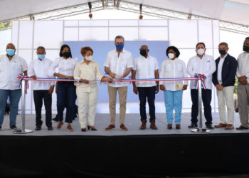 Presidente Abinader:   Si yo tuviera un Petrocaribe los combustibles estarían a mitad de precios.