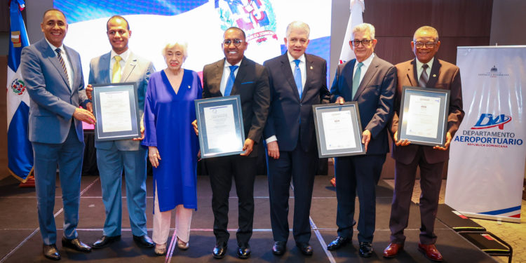 Departamento Aeroportuario se certifica en normas ISO:  Antisoborno y Calidad