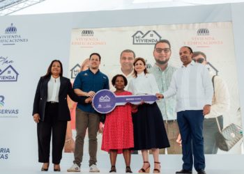 Vicepresidenta Raquel Peña y ministro Bonilla entregan 260 nuevos apartamentos en “Mi Vivienda Ciudad Modelo”