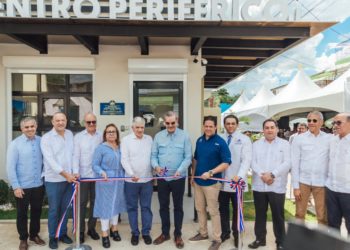El MIVED junto al Gobierno Central entrega  apartamentos del Plan Mi Vivienda y Centro de Salud en Santiago