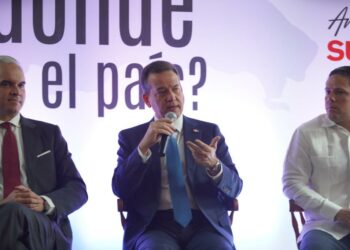 Ministro Bisonó detalla logros económicos y perspectivas del país en Foros Business de Gala Media Group
