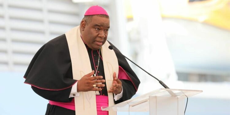 Monseñor Jesús Castro Marte cuestiona autenticidad de alianza opositora