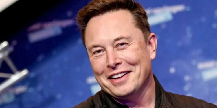 Elon Musk anuncia que eliminará la opción de bloquear en Twitter, pero los usuarios le explican que no puede