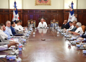 Advertencia: Presidente Abinader instruye a funcionarios del Gobierno para no utilizar los recursos del Estado en la campaña electoral