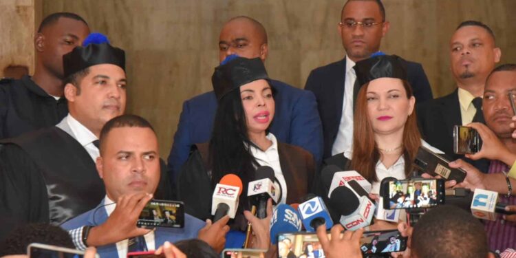 Yeni Berenice confirma que se investiga a fiscales por Operación Gavilán