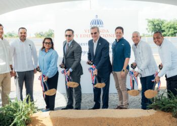 Presidente Abinader y Ministro Bonilla dan primer palazo para construcción de la Ciudad Judicial de Santo Domingo Oeste