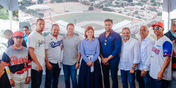 Vicepresidenta Peña y Ministro Bonilla inauguran Estadio de Béisbol Bebecito del Villar en Bonao