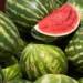 La fruta que controla la retención de líquidos y elimina las toxinas naturalmente