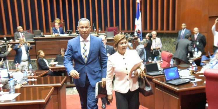 Amarilis Santana liderará la lista de candidatos de Fuerza del Pueblo en La Romana