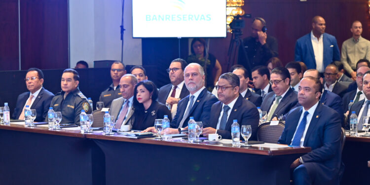 Banreservas realiza Primer Congreso Contra el Lavado de Activos