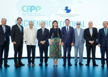 Líderes de la región exponen visión para mejorar la calidad de la política