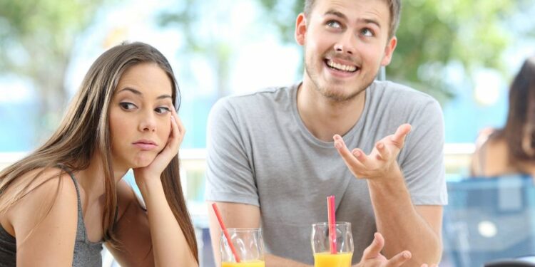 5 acciones que los narcisistas hacen en las conversaciones y cómo responder, según una experta de Harvard