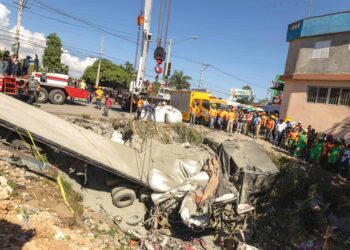 Accidente en Haina deja 10 muertos y 17 heridos; autoridades investigan