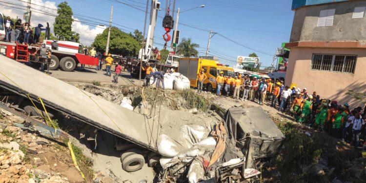 Accidente en Haina deja 10 muertos y 17 heridos; autoridades investigan