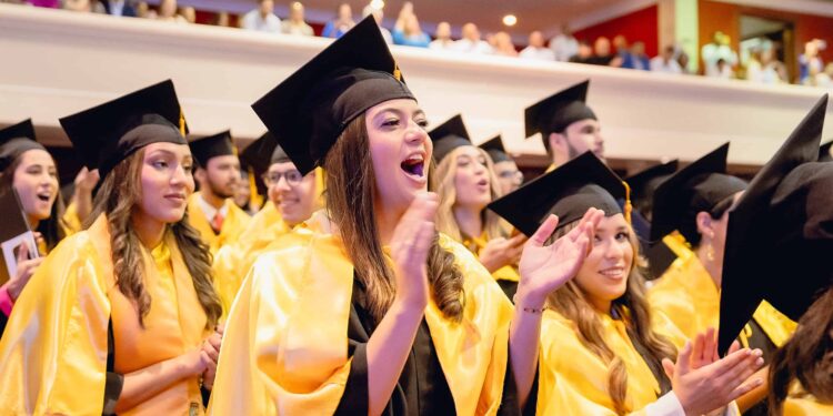 Jóvenes ocupan el 27% del padrón electoral que se utilizará en las elecciones de 2024