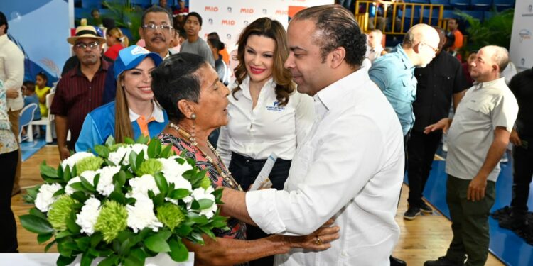 Banreservas respalda la inclusión financiera  con Bancarizar es Patria