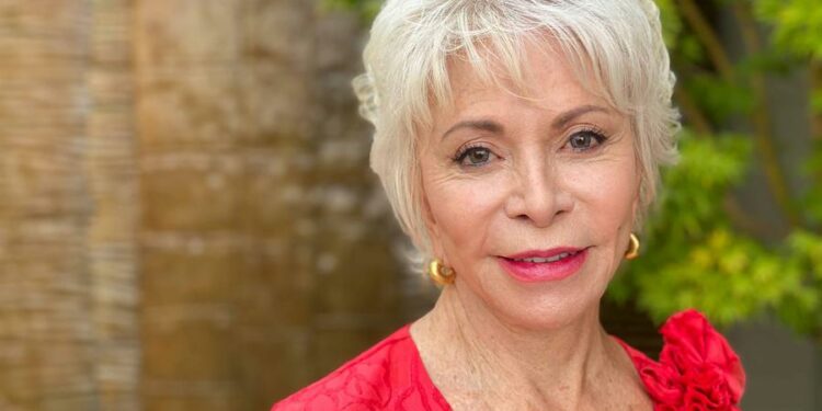 Isabel Allende prohibida en EE.UU.: ingresa a “lista negra” de libros vetados en condado de Florida