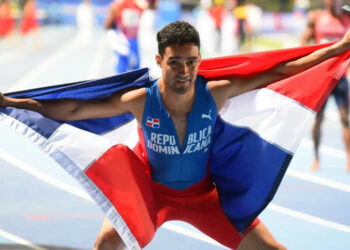 Como un «golpe difícil» definen sanción a Luguelín