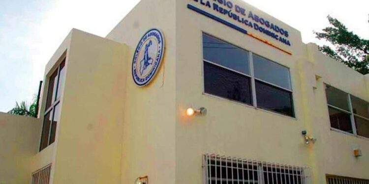 Todos dicen que ganaron: «Tranque en elecciones del Colegio de Abogados».
