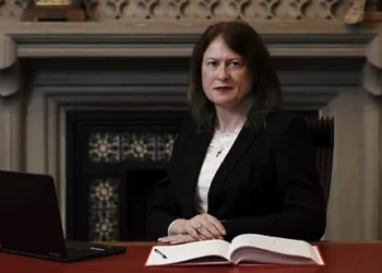 La jueza «trans» que quiere intervenir en la definición de «mujer»