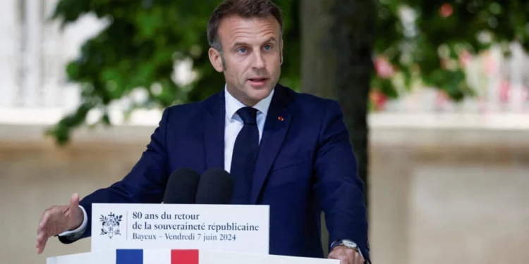 ¿Por qué Macron disolvió el parlamento de Francia y qué pasará ahora?