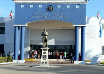 El 93% de los dominicanos respalda las deportaciones de ilegales que realiza la Dirección de Migración de acuerdo con la última encuesta de SONDEOS