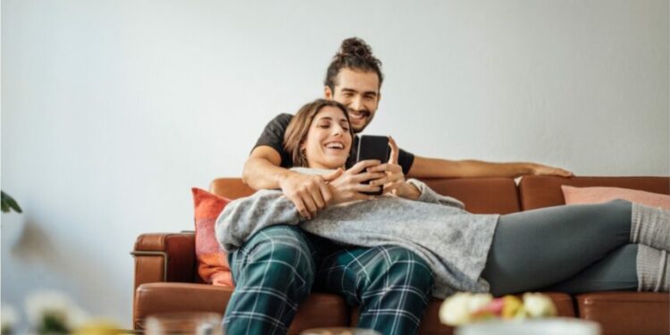 Este es el secreto de las parejas que casi nunca discuten, según la psicología