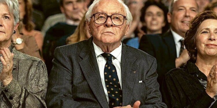 Anthony Hopkins, en Lazos de vida, conmueve como el “Schindler británico” que salvó a 669 niños de los nazis