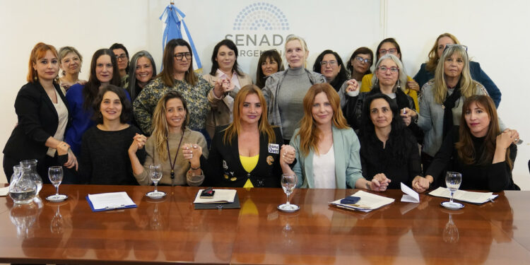 Ocurrió en Argentina: Denuncia pública de 19 mujeres contra un periodista por acoso sexual: “No buscamos castigo sino transformación”