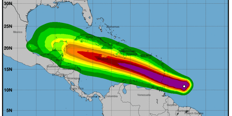 Beryl pasará sobre el Caribe como un «poderoso» huracán, según el Centro de Huracanes de Miami