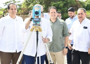 Presidente Abinader y Ministro Bonilla inician construcción de Hospital Traumatológico de San Cristóbal