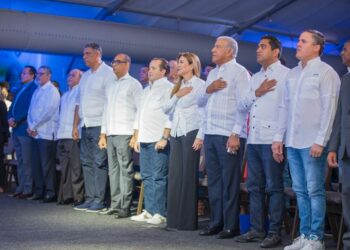 ¿Cuáles son funcionarios del Gobierno que tienen el privilegio de formar parte de la poderosa Dirección Ejecutiva del PRM?