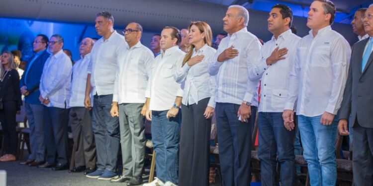 ¿Cuáles son funcionarios del Gobierno que tienen el privilegio de formar parte de la poderosa Dirección Ejecutiva del PRM?