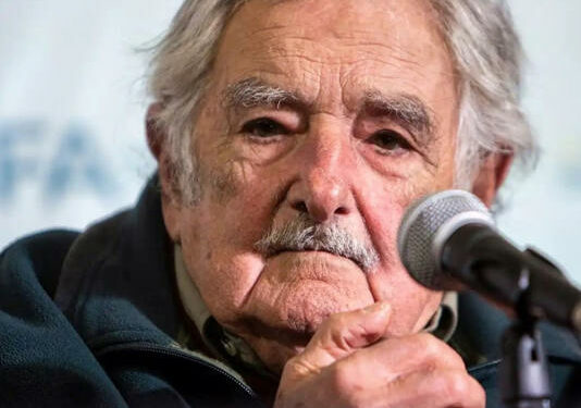 José Mujica afirmó que el cáncer lo dejó «deshecho» y que está «perdiendo la vida»
