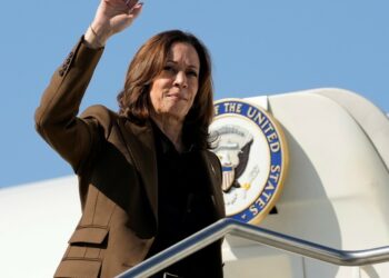 Kamala Harris y Donald Trump siguen cabeza a cabeza pero la demócrata lleva una leve ventaja en un estado clave