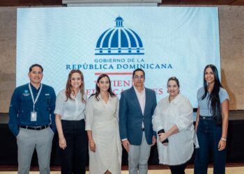 MIVED socializa procesos clave de permisología con desarrolladores turísticos de Cap Cana