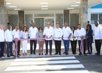 Doctor Lama destaca transformación del sector salud en gobierno Luis Abinader y su impacto en Región Sur.