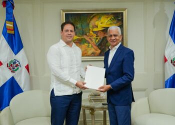 El Poder Ejecutivo, vía el Ministro del MIVED, deposita en el Senado anteproyecto de modificación de la Ley 160-21