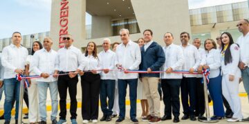 Presidente Abinader y Ministro Bonilla inauguran Hospital  Regional Universitario Dr. Ángel María Gatón de San Francisco de Macorís